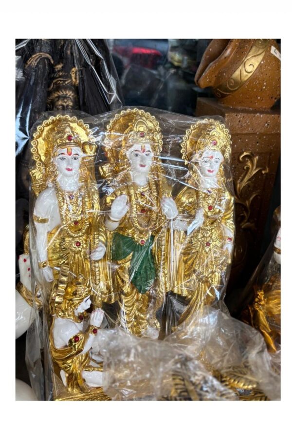 Ram Parivar idol in white and gold